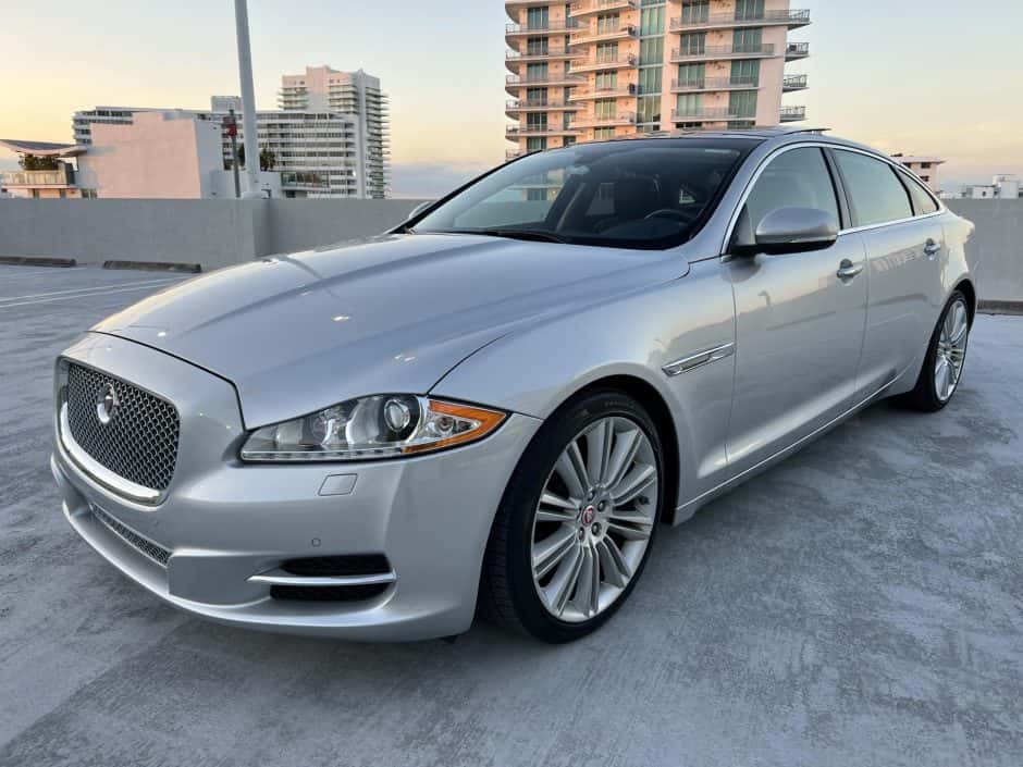 2015 Jaguar X351 XJ (2010-2019) sold for $27,000