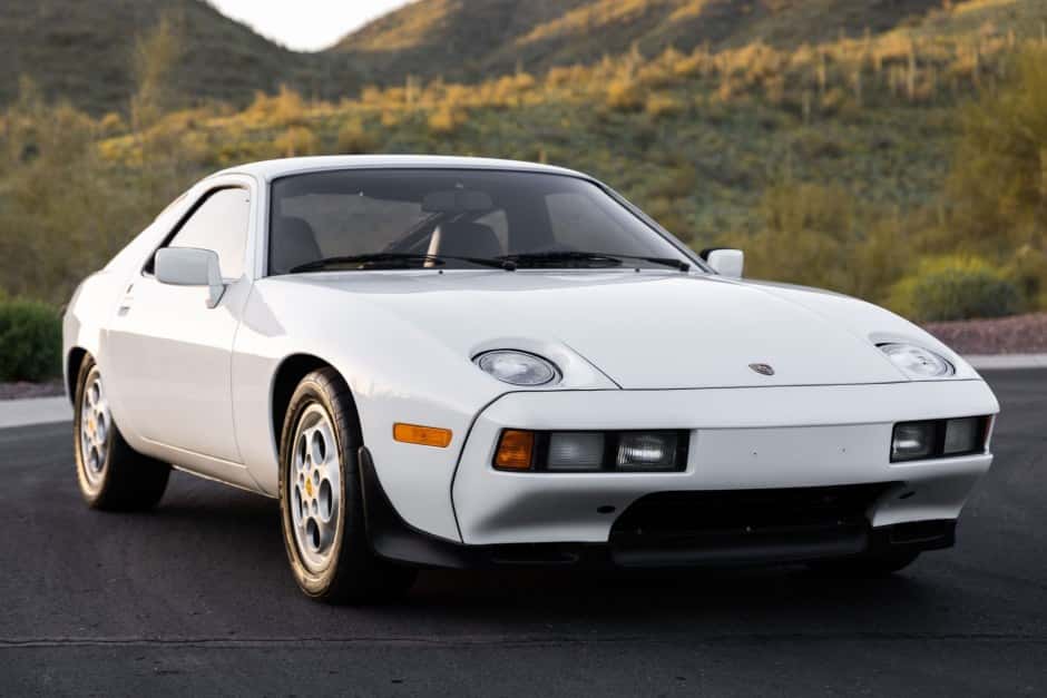 1980 Porsche 928 sold for $17,500