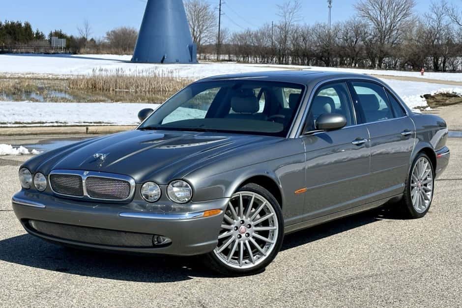 2004 Jaguar X350/X356/X358 XJ (2004-2009) sold for $12,600
