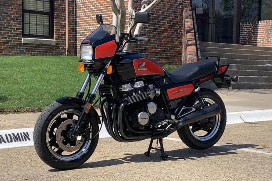 1985 Honda Nighthawk sold for $5,800
