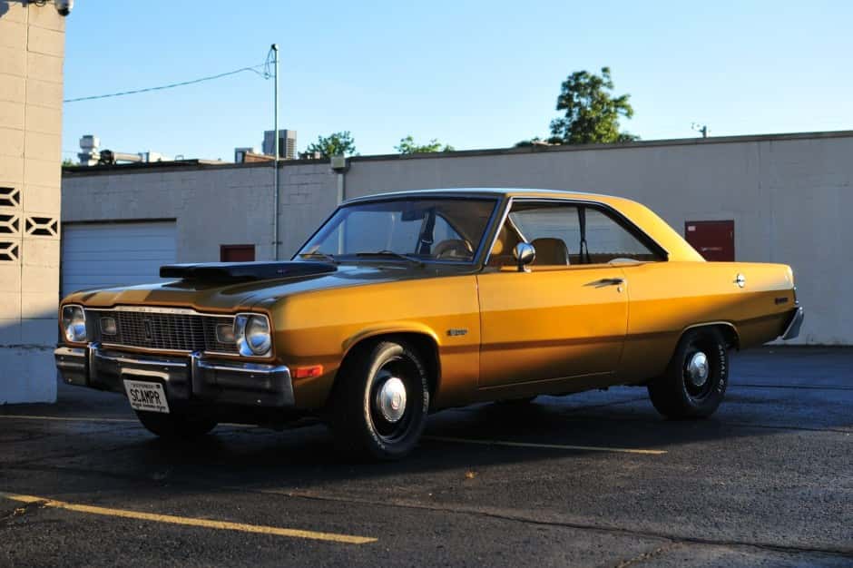 1975 Plymouth Valiant sold for $16,500