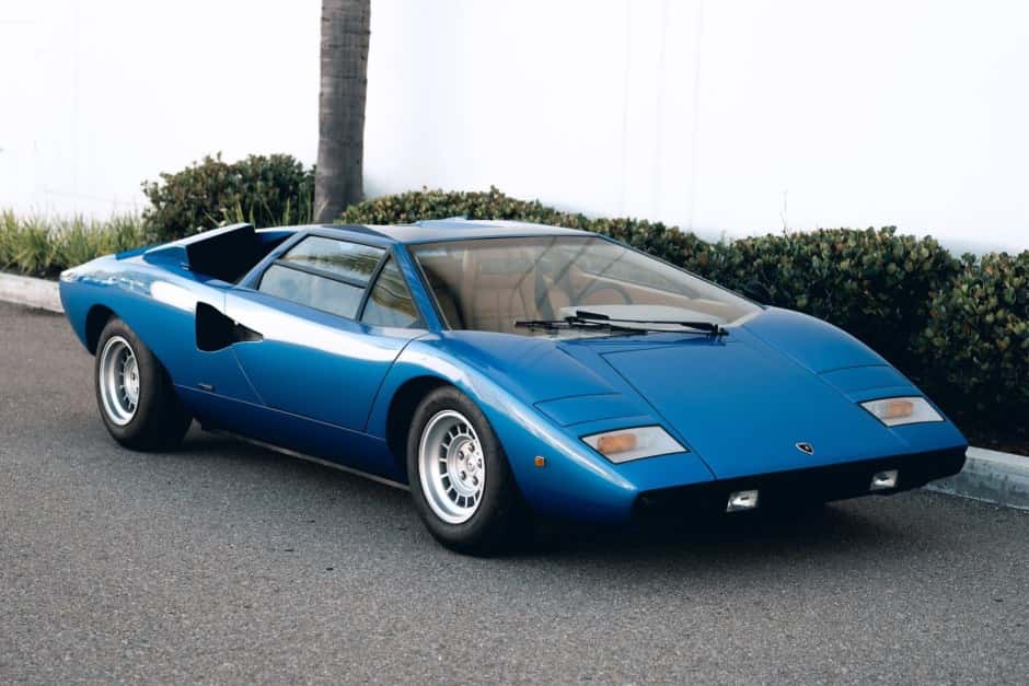 1975 Lamborghini Countach sold for $898,000