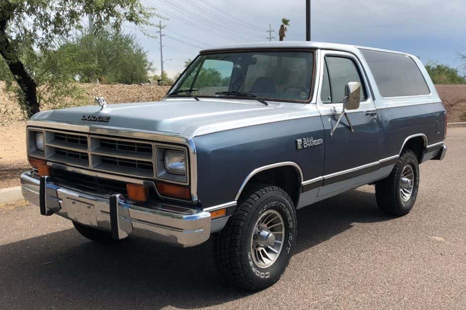 1986 Dodge Ramcharger / Plymouth Trail Duster sold for $7,900
