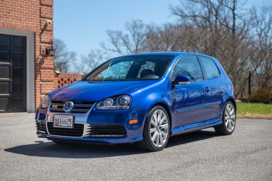 2008 Volkswagen R32 sold for $15,350