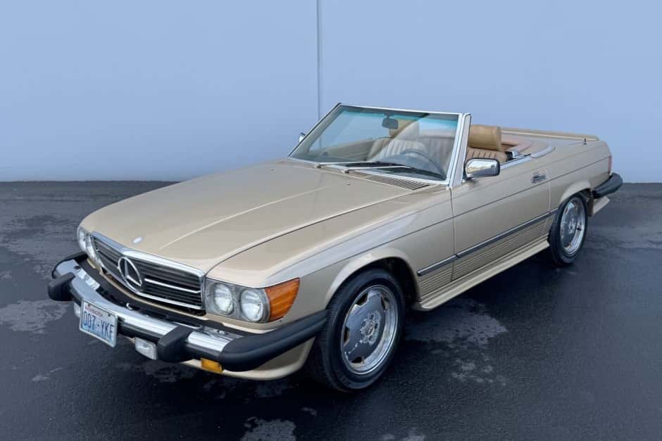 1988 Mercedes-Benz R107 SL sold for $10,000
