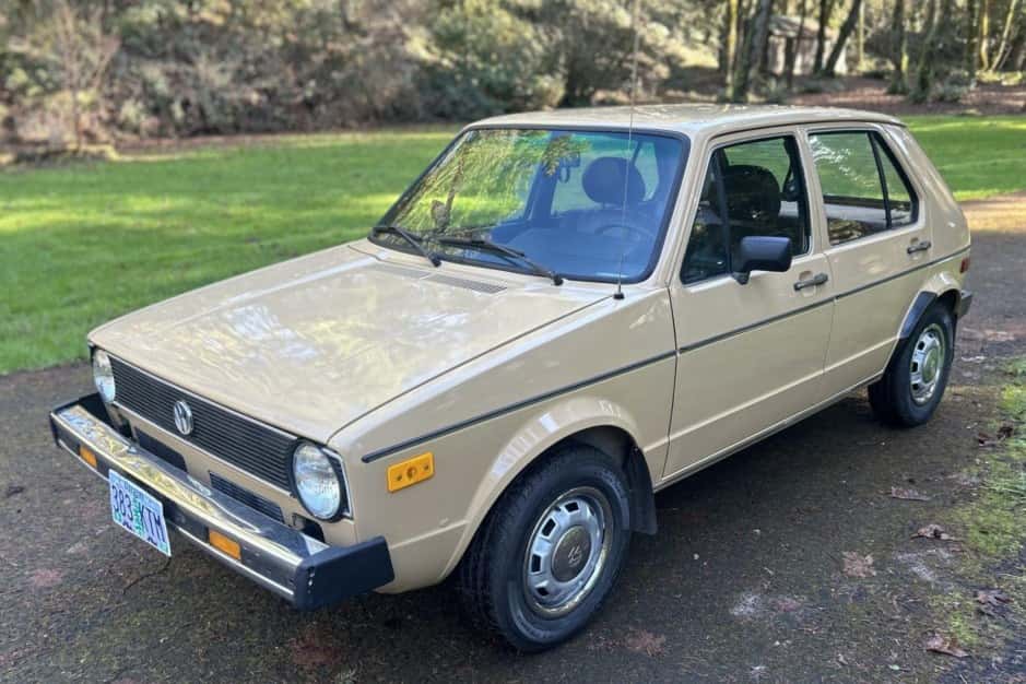 1979 Volkswagen Golf & Rabbit sold for $8,000