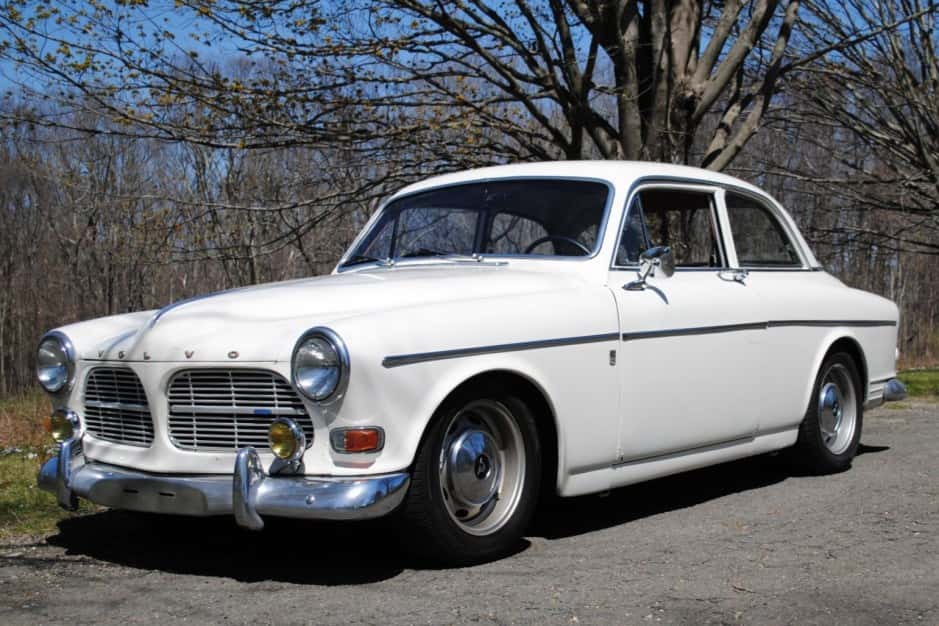 1966 Volvo Amazon sold for $5,800