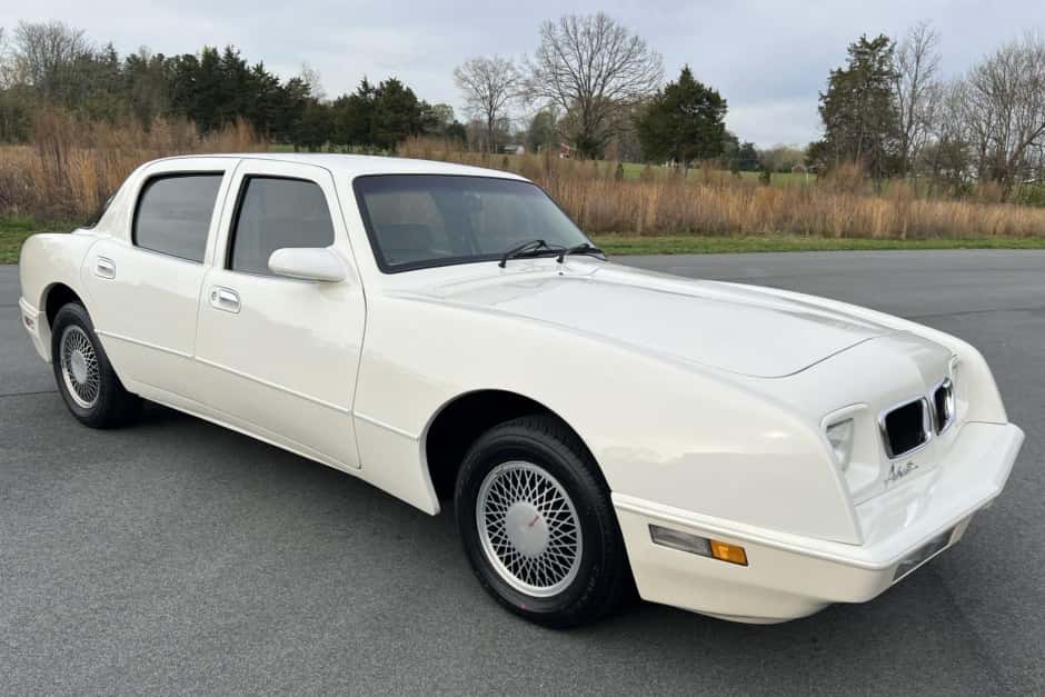 1990 Studebaker Avanti sold for $12,500