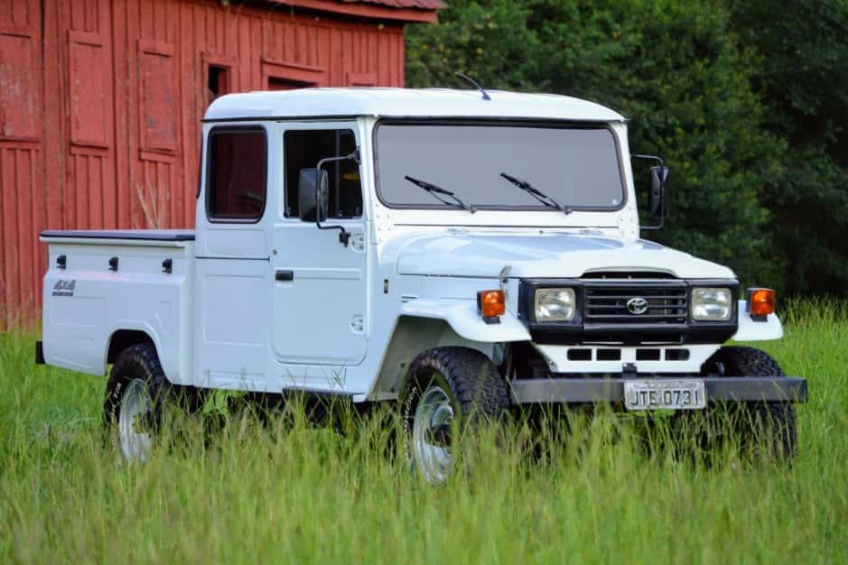 1995 Toyota Land Cruiser FJ40 sold for $40,000