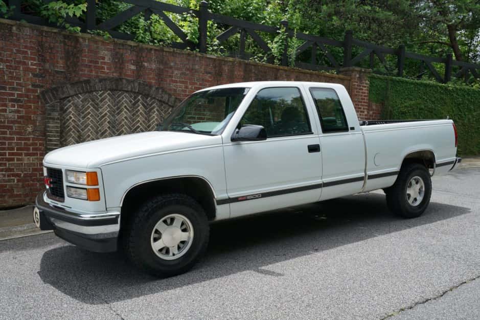 1996 GMC Sierra (GMT400 1988-2002) sold for $17,000