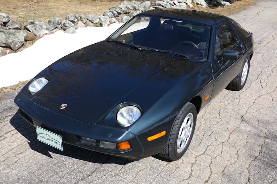 1978 Porsche 928 sold for $12,069