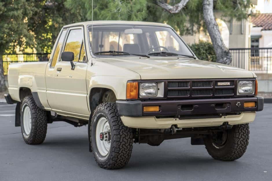 1985 Toyota Pickup (N50/N60/N70 1984-1988) sold for $20,000