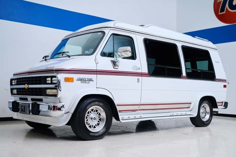 1993 Chevrolet G-Series Van sold for $19,250