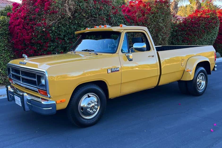 1990 Dodge Ram (1981-1993) sold for $19,903