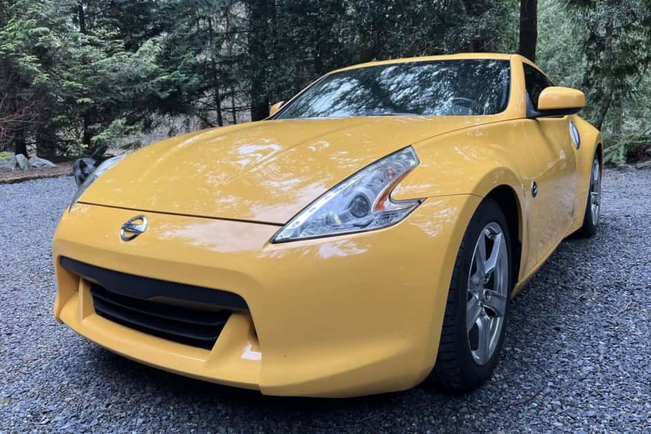2009 Nissan 370Z sold for $20,250