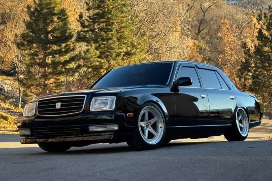 1997 Toyota Century sold for $19,250