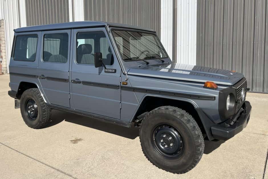 1981 Mercedes-Benz W460 Geländewagen sold for $25,500