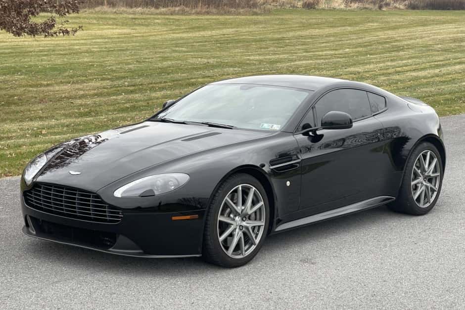 2015 Aston Martin V8 Vantage (2006+) sold for $57,000
