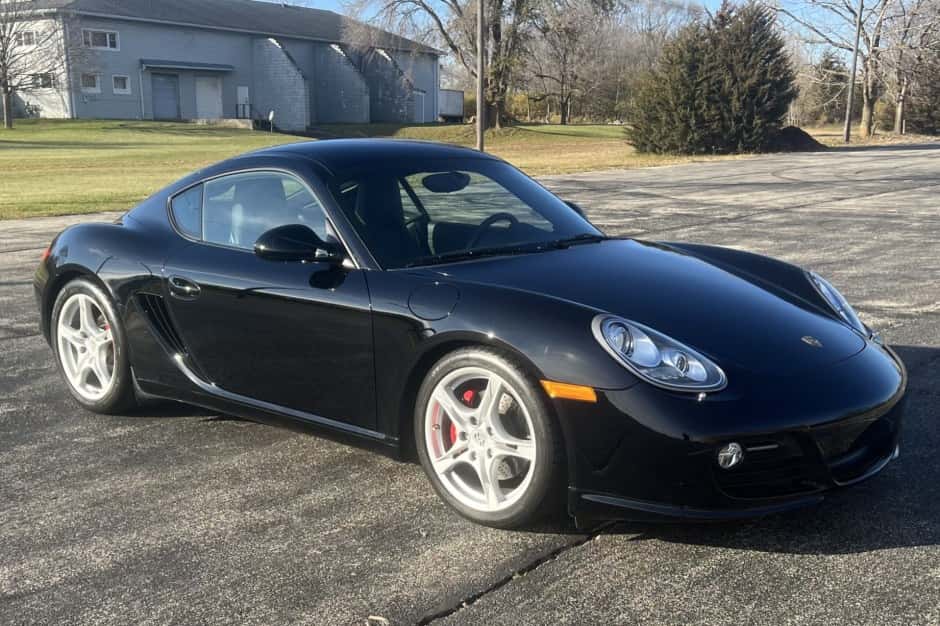 2010 Porsche 987 Cayman sold for $54,000