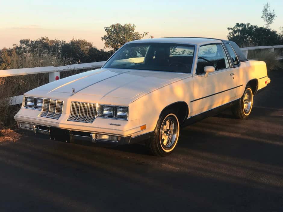 1985 Oldsmobile Cutlass sold for $11,250