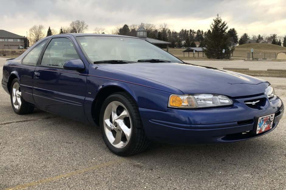 1997 Ford Thunderbird (1989-1997) sold for $14,800