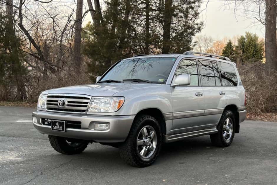 2007 Toyota Land Cruiser 100-Series sold for $39,750