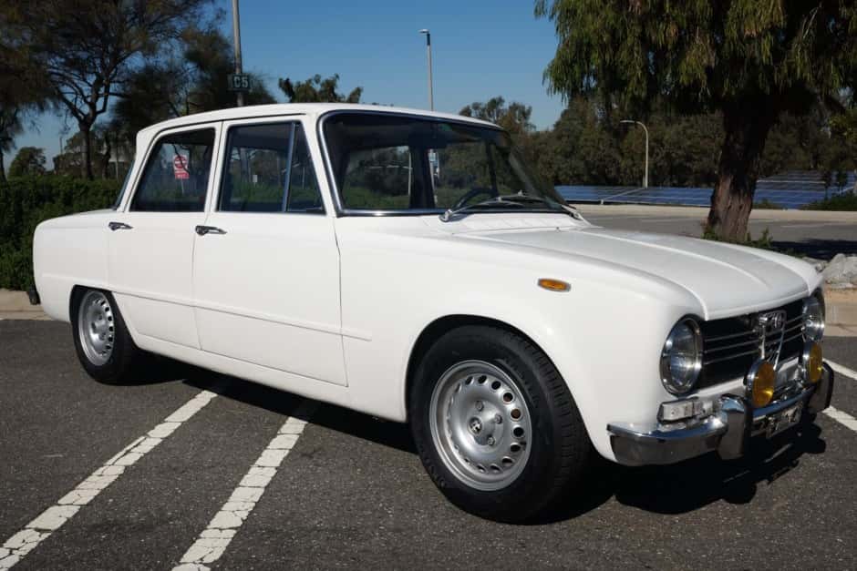 1970 Alfa Romeo 105 Series Sedan sold for $27,000