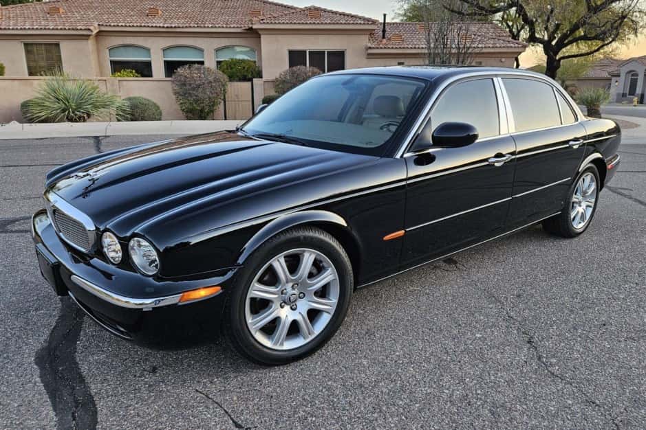 2005 Jaguar X350/X356/X358 XJ (2004-2009) sold for $22,750