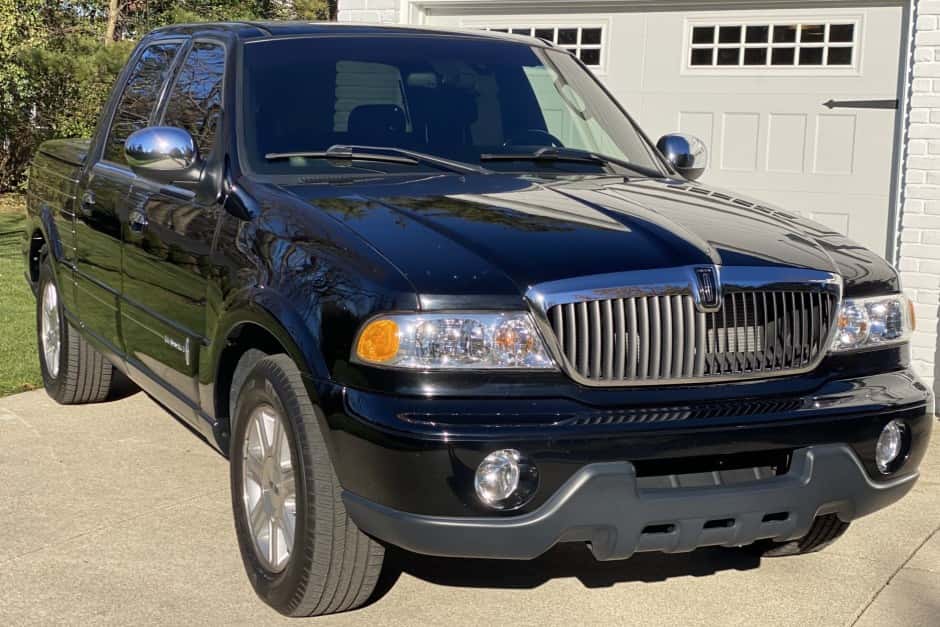 2002 Lincoln Blackwood & Mark LT sold for $23,250