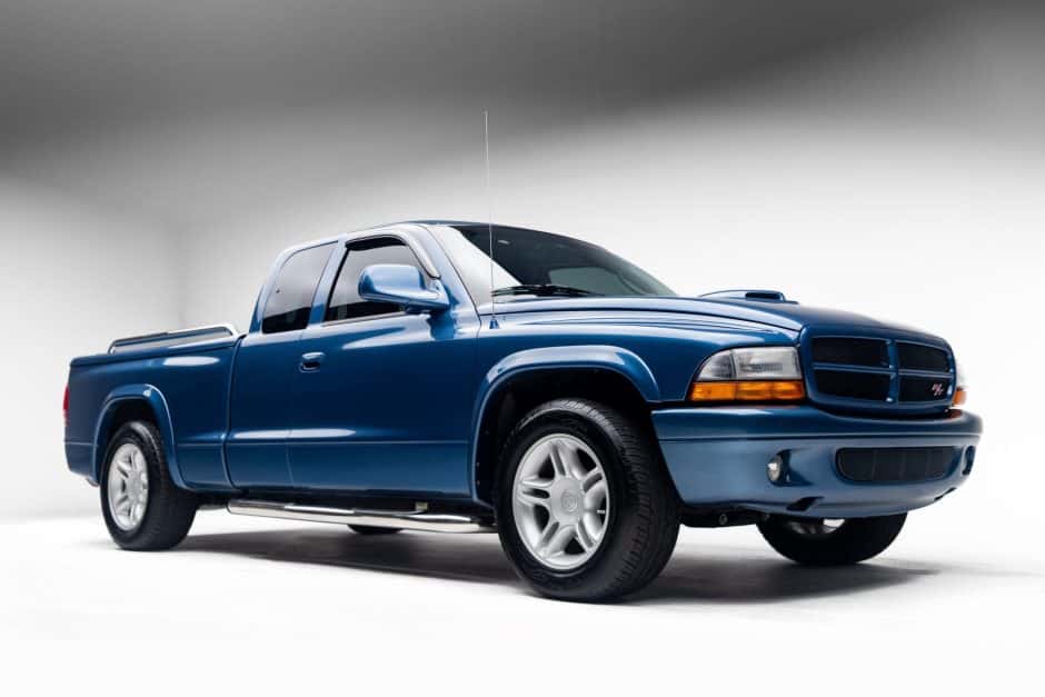 2001 Dodge Dakota (1997-2004) sold for $16,600