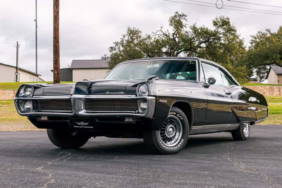1967 Pontiac Bonneville sold for $29,000