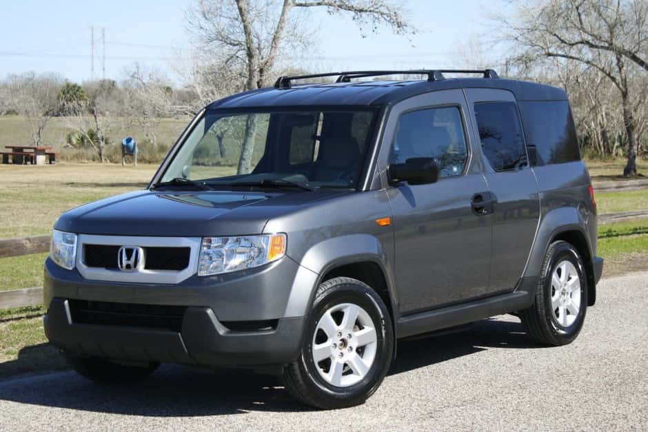 2010 Honda Element sold for $28,750