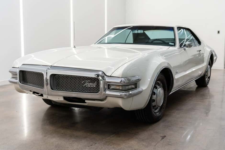 1968 Oldsmobile Toronado sold for $15,250