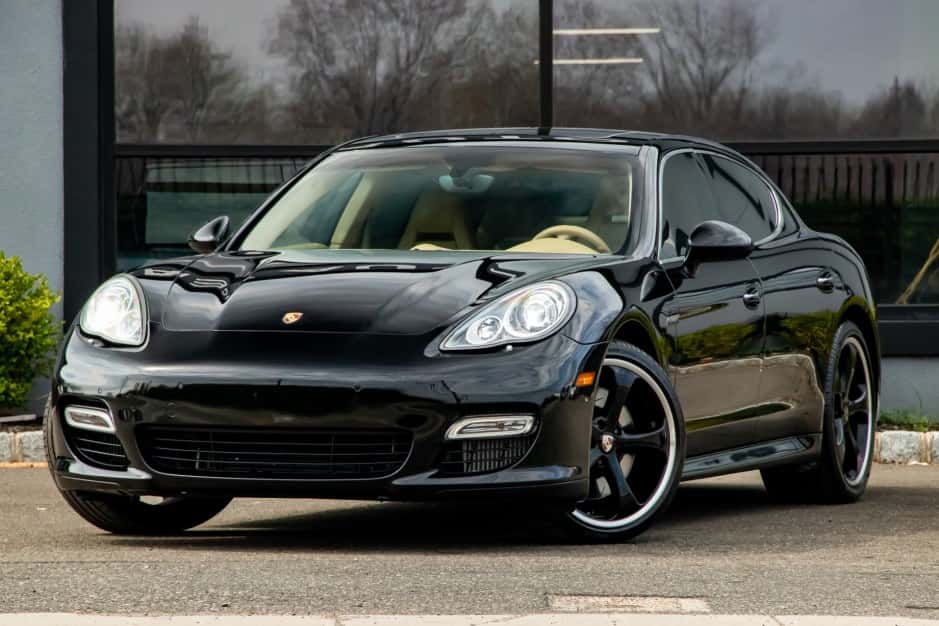 2010 Porsche Panamera sold for $40,500