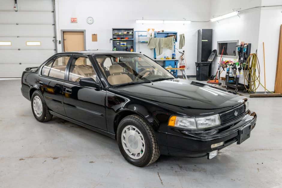 1992 Nissan Maxima sold for $9,000