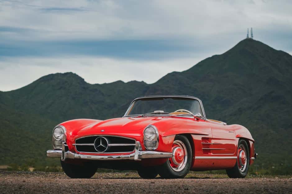 1960 Mercedes-Benz 300SL Gullwing & Roadster sold for $1,000,000