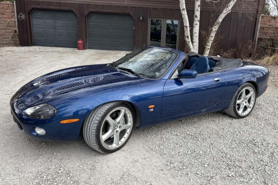 2004 Jaguar XKR sold for $14,150