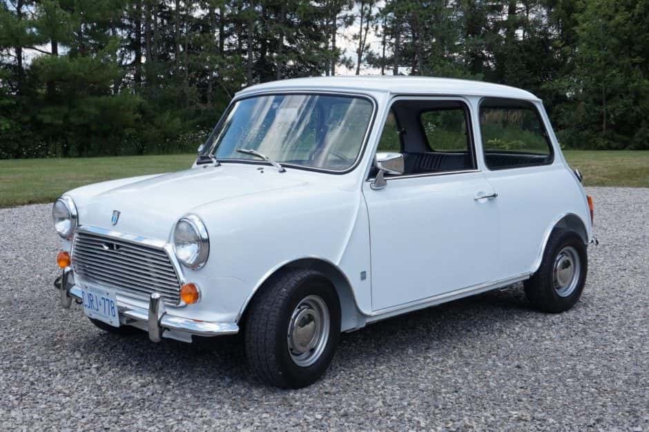 1971 Mini Mk I-III Cooper sold for $29,250
