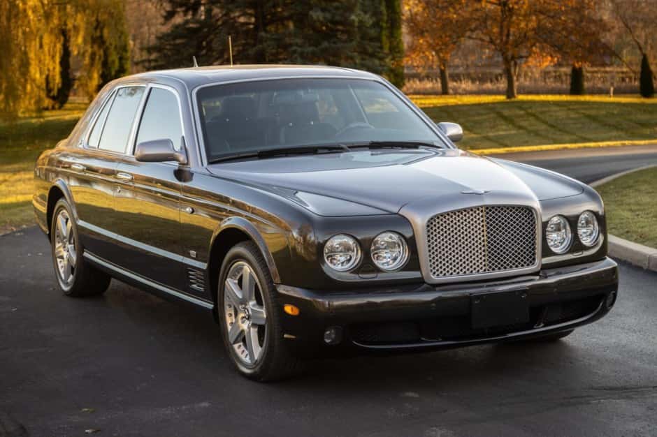 2005 Bentley Arnage sold for $43,000
