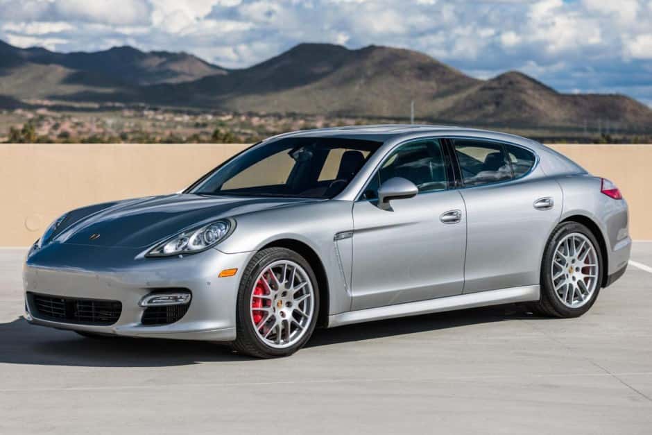 2010 Porsche Panamera sold for $33,585