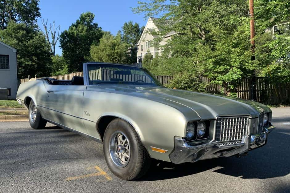 1972 Oldsmobile Cutlass sold for $31,972