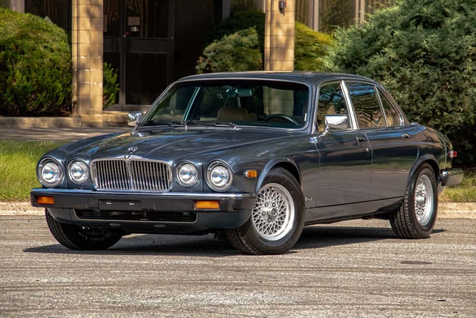 1983 Jaguar XJ Series 3 (1980-1992) sold for $23,083