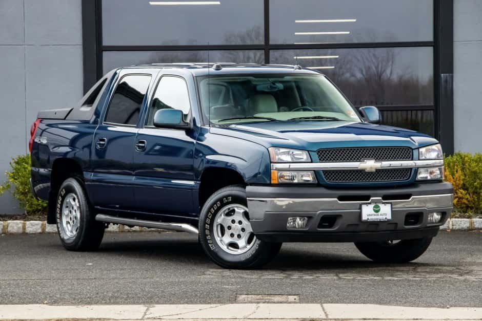 2005 Chevrolet Avalanche sold for $31,000