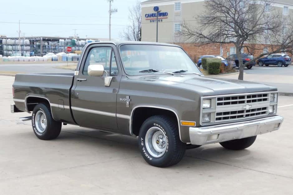 1982 Chevrolet C/K (1973-1991) sold for $10,250