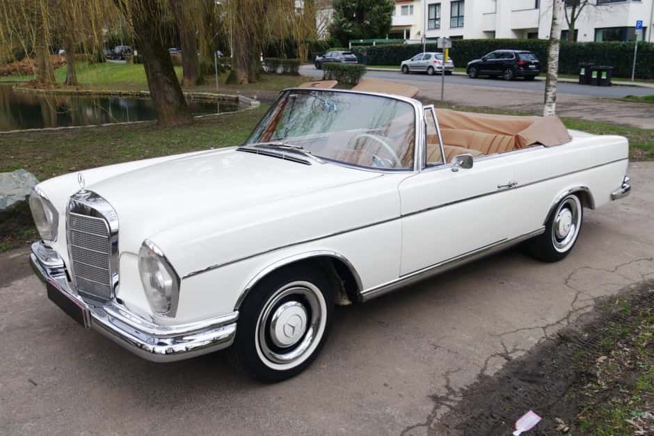1964 Mercedes-Benz W112 sold for $87,500