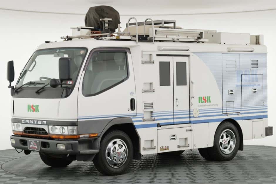 1997 Mitsubishi Canter sold for $14,250
