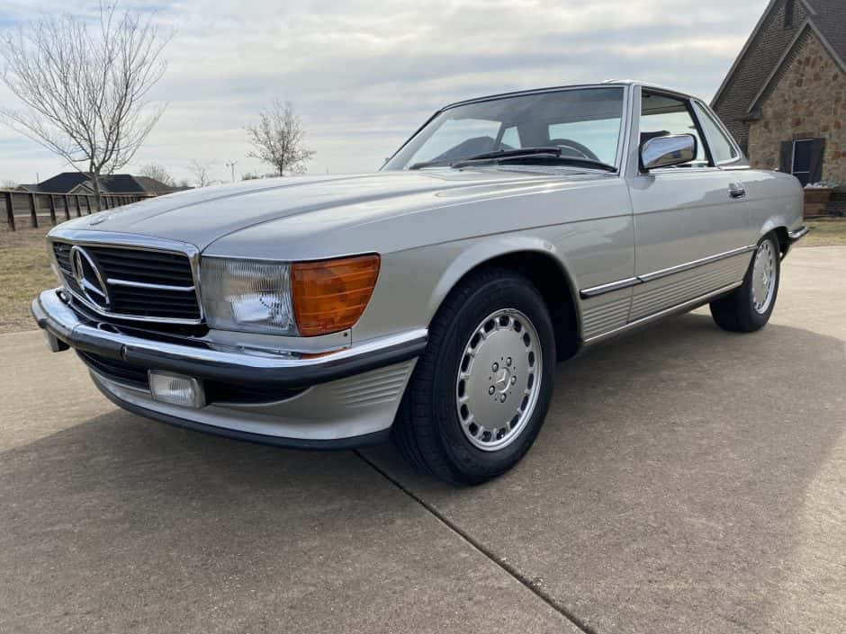 1987 Mercedes-Benz R107 SL sold for $32,990