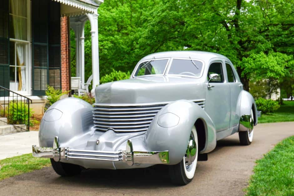 1937 Cord 810/812 sold for $115,500