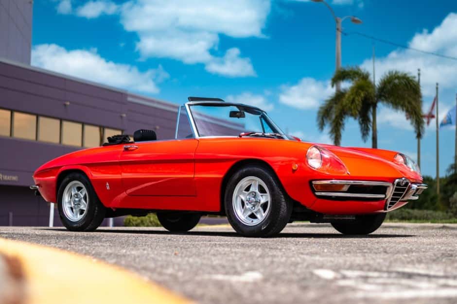 1968 Alfa Romeo 105/115 Spider Series 1 sold for $37,500