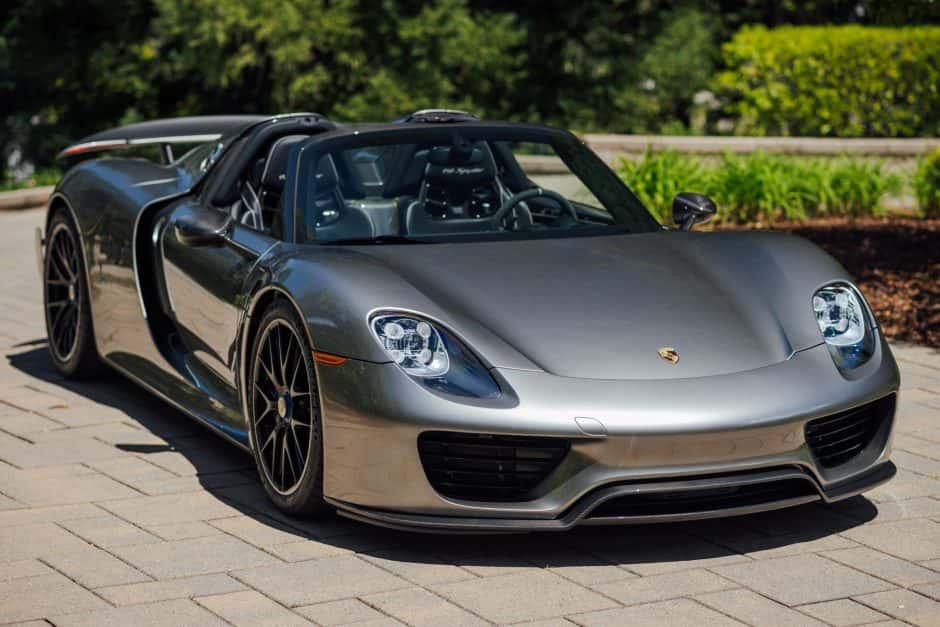 2015 Porsche 918 Spyder sold for $2,025,000